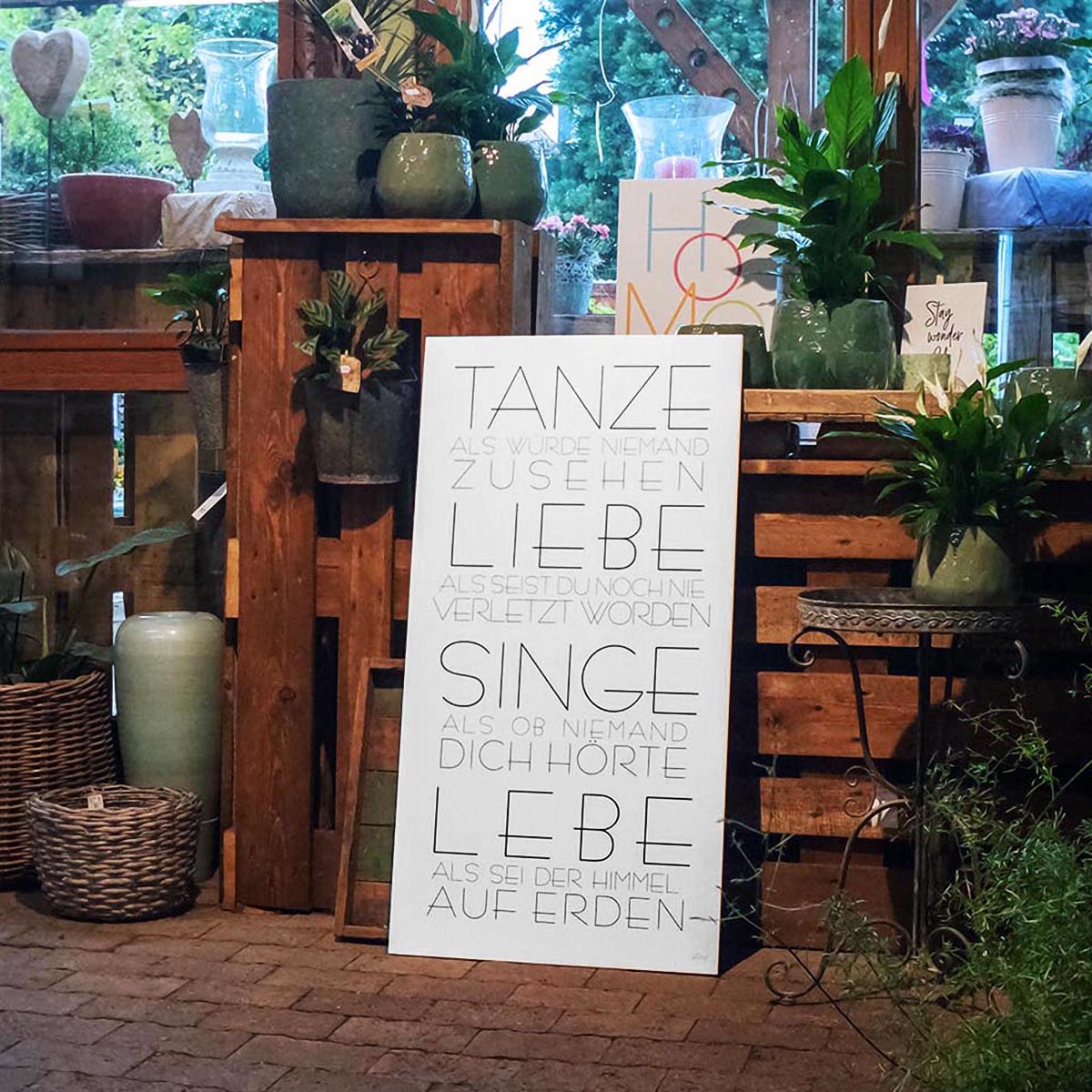 Tanze liebe singe lebe
